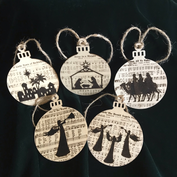 Christmas tree ornaments carols